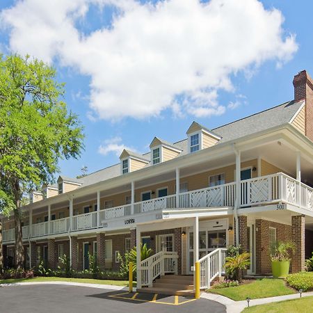 Best Western Plus St. Simons Hotel St. Simons Island Exterior photo